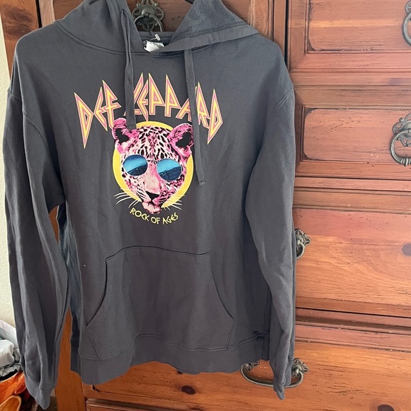 FREEZE Def Leppard Rock of Ages Hoodie L 22” P2P Charcoal EUC - Picture 1 of 8